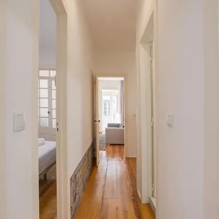Hip & Renovated T.m. Flat In Bairro Alto