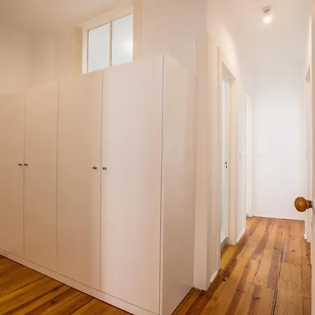 Hip & Renovated T.m. Flat In Bairro Alto *