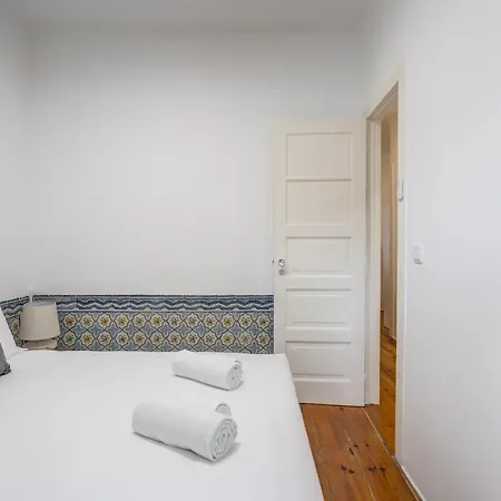 Hip & Renovated T.m. Flat In Bairro Alto Apartment *